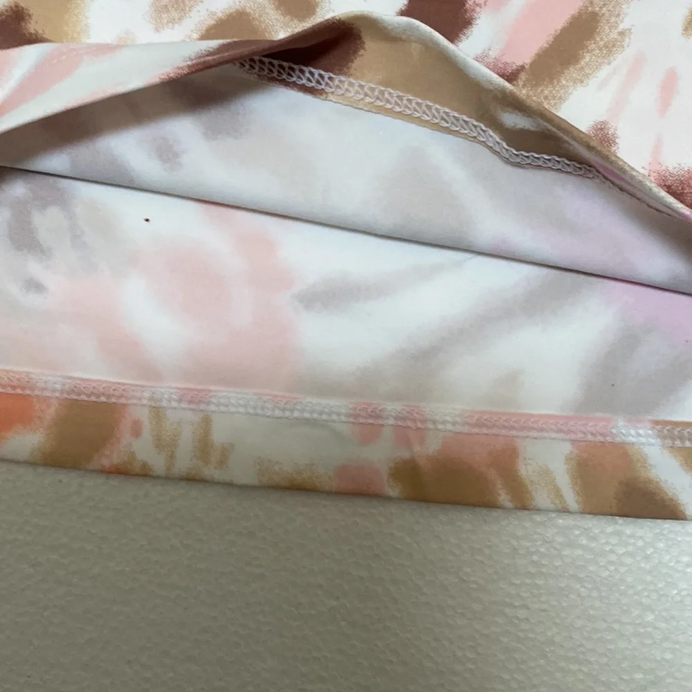 Lands End Long Sleeve Tye Dye Top. Various sizes. - Picture 6 of 8